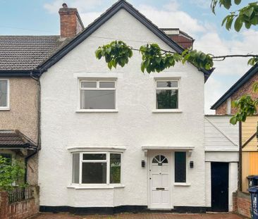 4 bedroom semi-detached house to rent - Photo 3