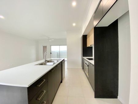 2 Willandra Way, Edgeworth - Photo 2