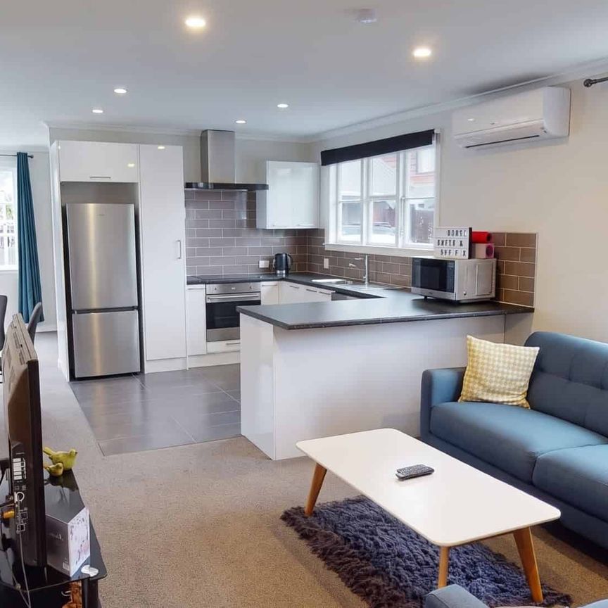 524 Tremaine Avenue, Takaro - Photo 1