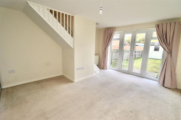 2 bedroom terraced house to rent - Photo 1