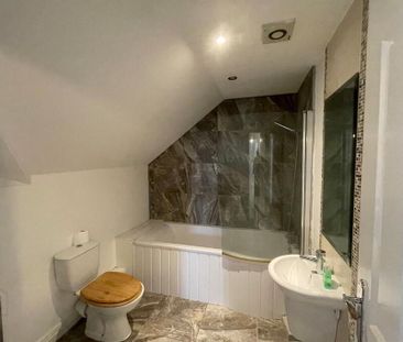 7 Blackrock Grove, Newtownabbey, BT36 4NA - Photo 6