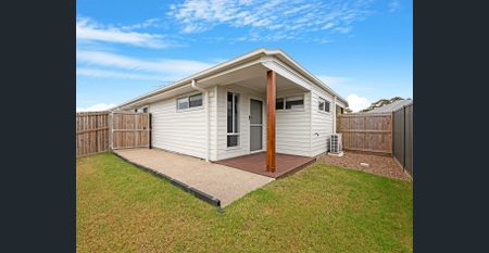 2/20 Saltair Drive, Eli Waters, Qld 4655 - Photo 2