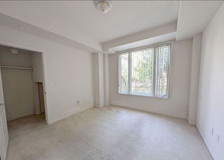 For Lease - 3120 Boxford Crescent Unit# 2, Mississauga, Ontario - Photo 4