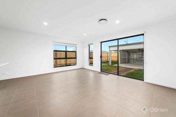 Fraser Rise - Photo 1