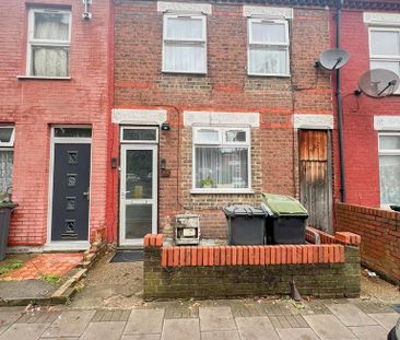 3 bedroom terraced house to rent - Photo 3