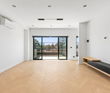 4/212 Ballarat Rd, Maidstone VIC 3012 - Townhouse For Rent | Domain - Photo 1