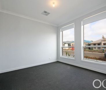 Open the Door to Hills Elegance - Photo 1