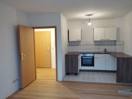 Renovierte 2-Raum Wohnung in Top-Lage mit Einbauküche! - Foto 3