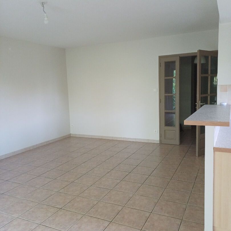 Location Appartement 4 pièces 78m² - Photo 1