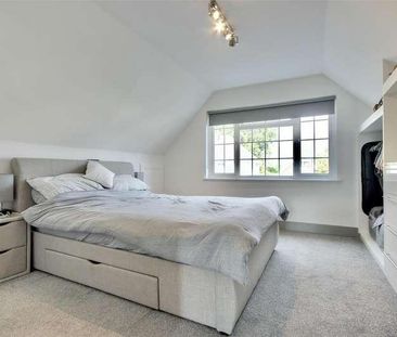 Nicholson Way, Havant, PO9 - Photo 4