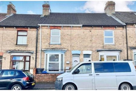 2 bedroom terraced house to rent - Photo 3