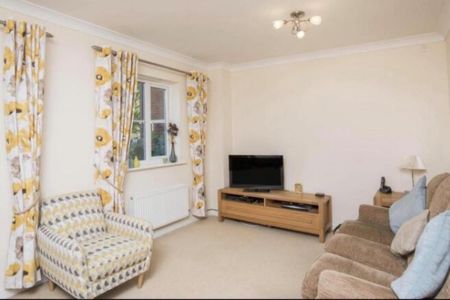 A 4 Bedroom Semi-Detached House Instruction to Let in Bexhill-on-Sea - Photo 5