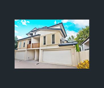 Spacious Three-Level Townhouse in Prime Gaythorne Location - Photo 1