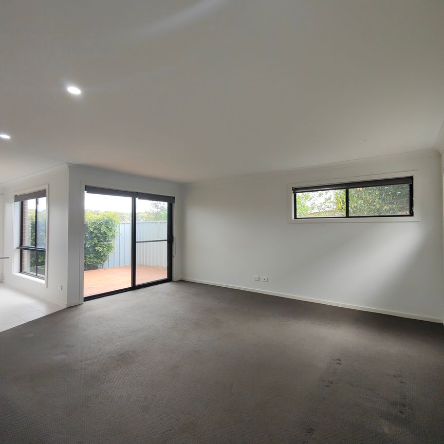 Brilliant with light and lifestyle - Photo 1