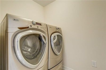 For Lease - 82 Enford Crescent Unit# Upper, Brampton, Ontario - Photo 2