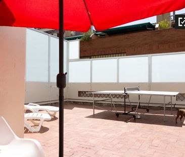 barcelona, Catalonia 08023 - Photo 5