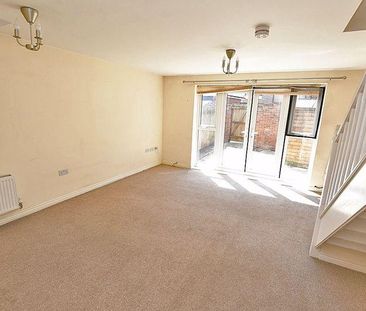 2 bedroom semi-detached house to rent - Photo 6