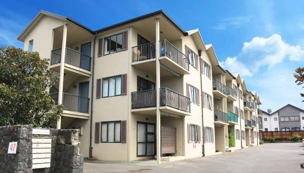 Ground Floor Apartment in a Great Location - Photo 1
