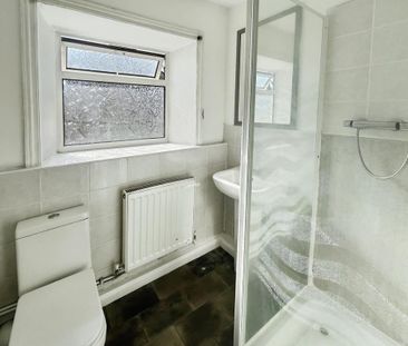 3 bedroom apartment to rent - Photo 4