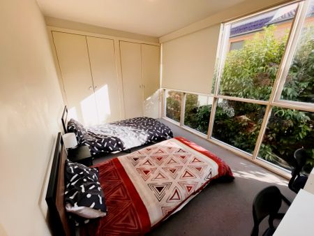 Room 1 (Private) - Photo 4