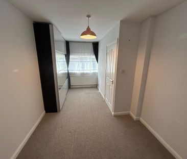 4 bedroom detached house to rent - Photo 5