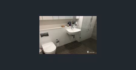 One-bedroom modern Apartment For Rent - Photo 5