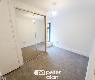 3 bedroom property to rent - Photo 3