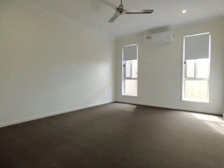 “Four Bedroom Family Home” - Photo 5