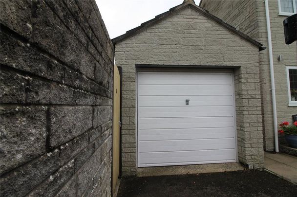 3 bedroom bungalow to rent - Photo 1