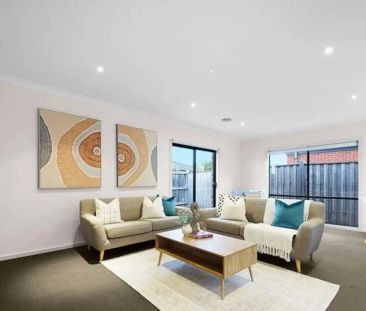 “Charming East-Facing Family Home in the Alamanda School Zone” - Photo 1