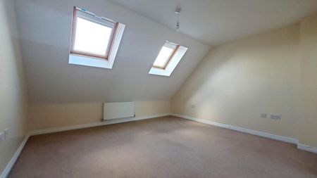 Thatcham Avenue, Kingsway - Photo 3