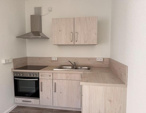 Erstbezug nach Sanierung - EBK, Balkon und Hausgarten - Foto 1