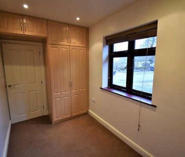 2 bedroom detached bungalow to rent - Photo 2