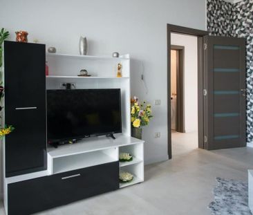 Schöne und modernisierte 1-Zimmer-Wohnung mit Balkon und Einbaukü - Foto 1