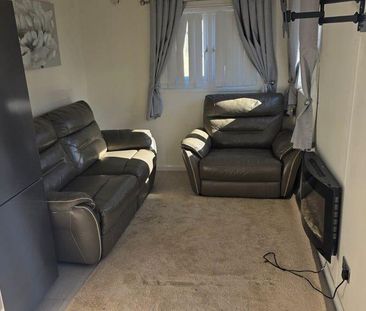 1 bedroom property to rent - Photo 2