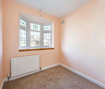 3 bedroom detached house to rent - Photo 2