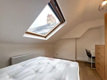 Eslington Terrace, Newcastle Upon Tyne - Photo 2