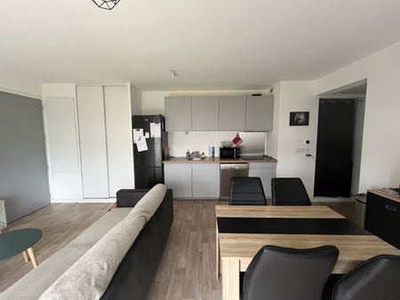 Location Appartement 2 pièces 44m² PESSAC 33600 - Photo 2