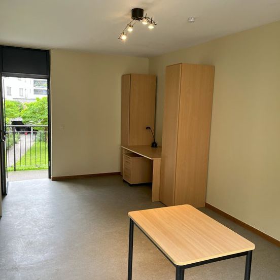 Appartement te huur - Photo 1