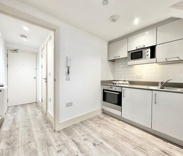 1 bedroom flat to rent - Photo 2