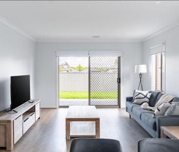 MODERN CO-LIVING PROPERTY - Photo 2