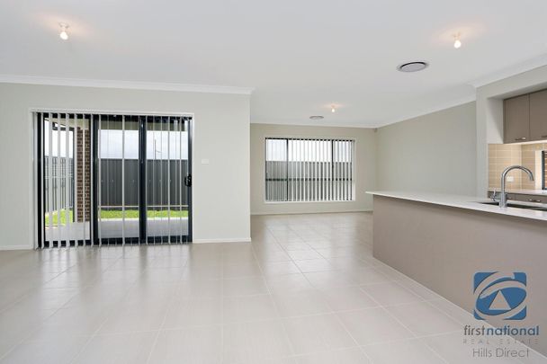 LARGE FAMILY HOME - Photo 1