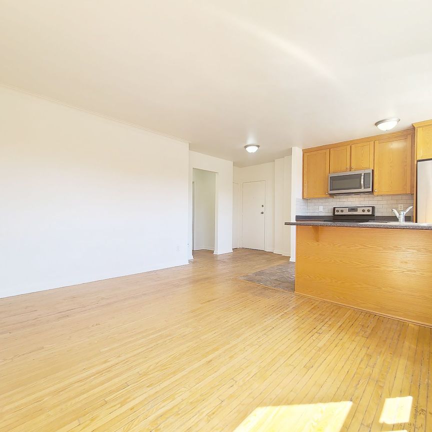 For Lease - 500 Gilbert Avenue Unit# 310, Toronto, Ontario - Photo 1