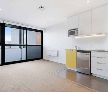 Modern One-Bedroom Apartment – The Orange City-Fringe Living - Photo 1