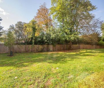 3 bedroom flat to rent - Photo 6