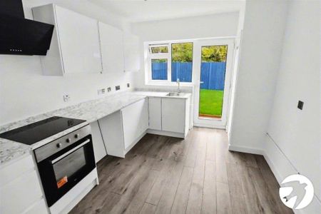 3 bedroom bungalow to rent - Photo 4