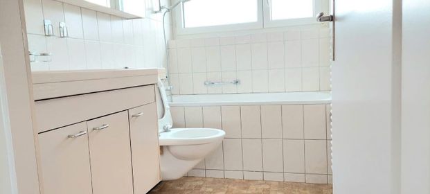 Offer spacious 4.5 ZWG in Feuerthalen - Photo 1