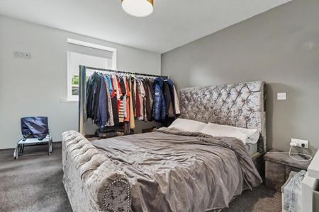 2 bedroom ground floor flat to rent - Photo 4
