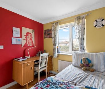 3 bedroom semi-detached house to rent - Photo 6