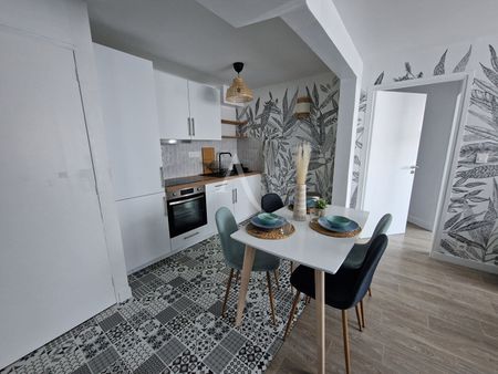 Location Appartement 1 pièce 9m² - Photo 2